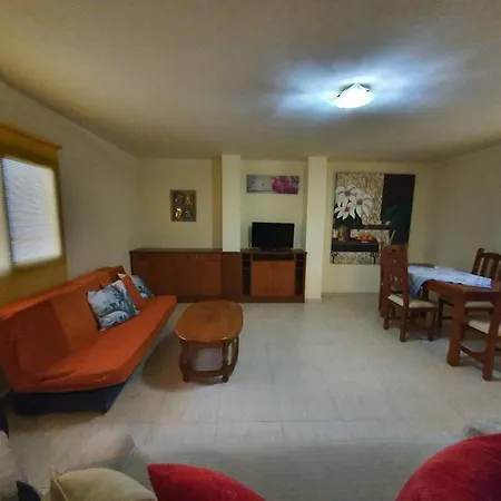 Big By The And Natural Pool Lejlighed *