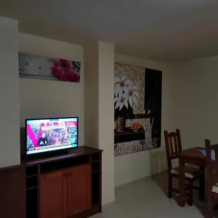 Apartment Big By The And Natural Pool *