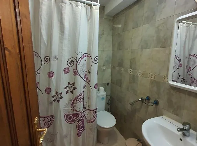 Apartament Big By The And Natural Pool