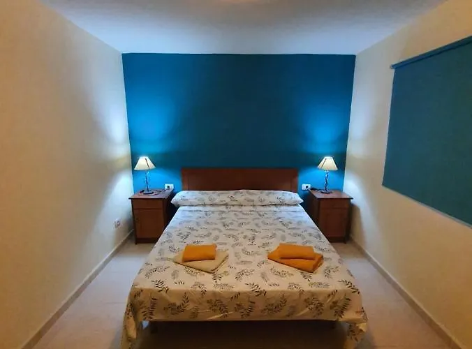 Big By The And Natural Pool Apartament *